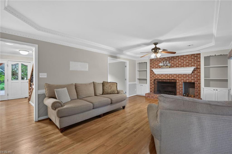 Photo 6 of 41 residential for sale in Chesapeake virginia