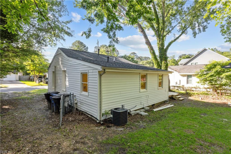 Photo 21 of 25 residential for sale in Portsmouth virginia Photo 21 of 25 residential for sale in Portsmouth virginia