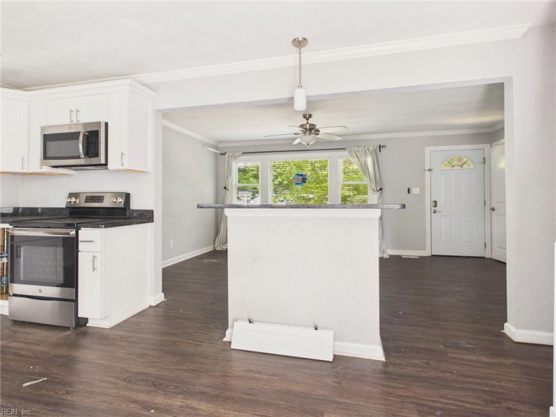 Photo 10 of 25 residential for sale in Virginia Beach virginia