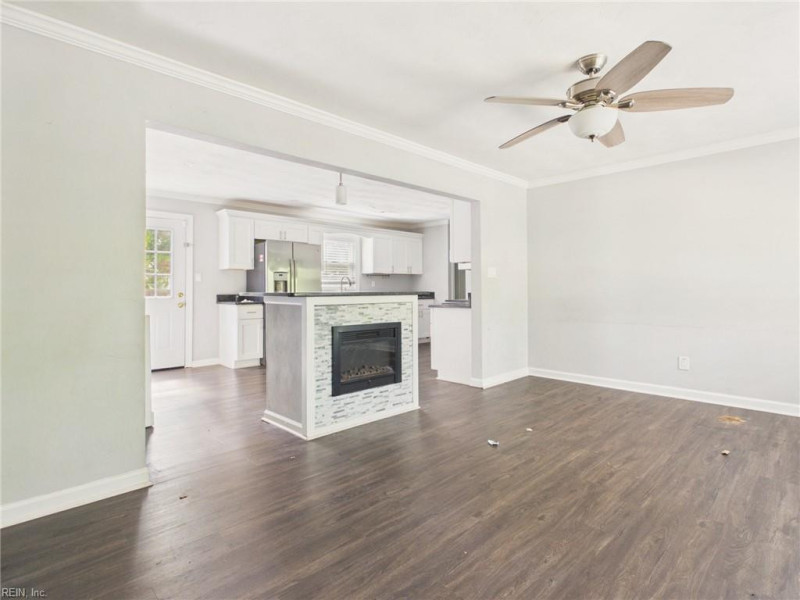 Photo 14 of 25 residential for sale in Virginia Beach virginia
