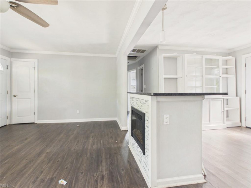 Photo 16 of 25 residential for sale in Virginia Beach virginia