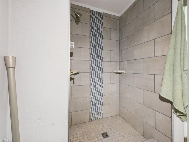 Photo 19 of 25 residential for sale in Virginia Beach virginia