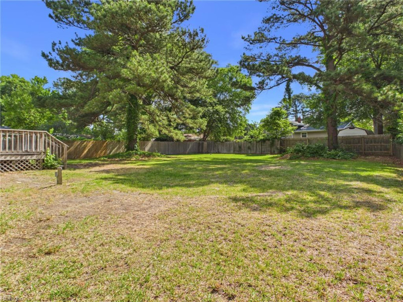 Photo 5 of 25 residential for sale in Virginia Beach virginia