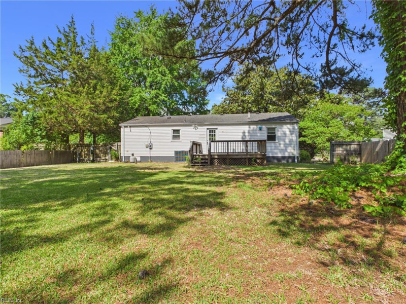 Photo 8 of 25 residential for sale in Virginia Beach virginia