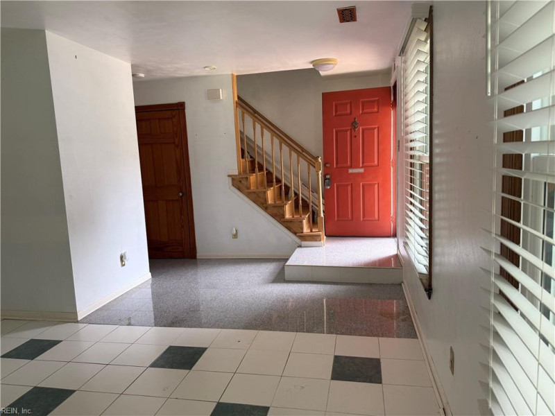 Photo 5 of 10 residential for sale in Virginia Beach virginia Photo 5 of 10 residential for sale in Virginia Beach virginia