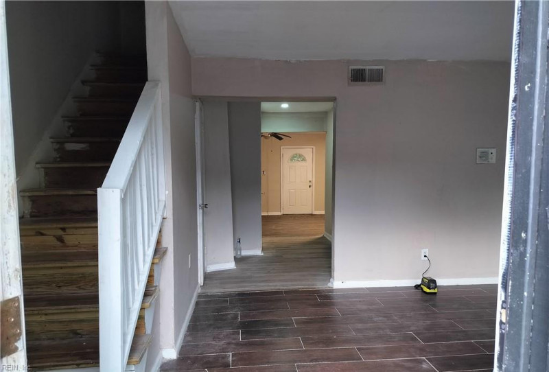 Photo 5 of 6 residential for sale in Chesapeake virginia Photo 5 of 6 residential for sale in Chesapeake virginia