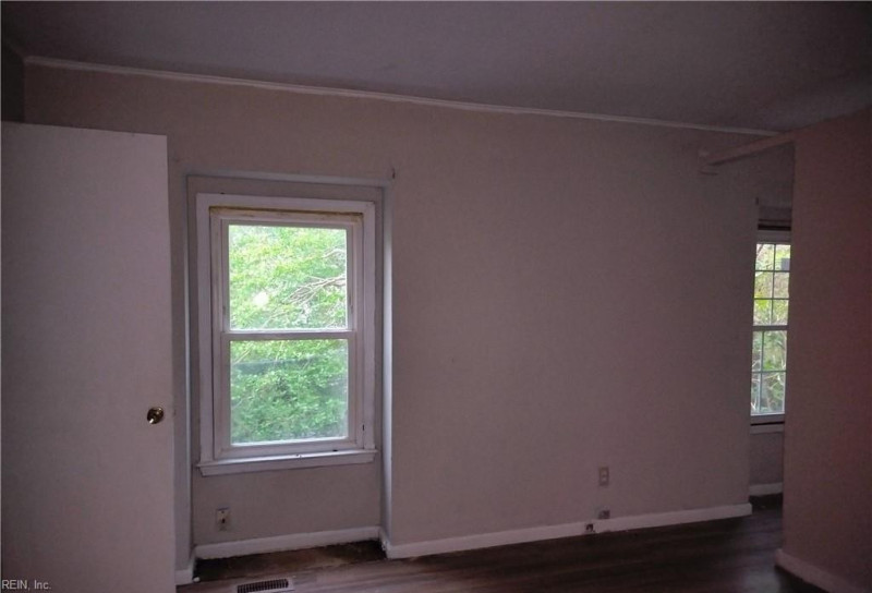Photo 6 of 6 residential for sale in Chesapeake virginia Photo 6 of 6 residential for sale in Chesapeake virginia