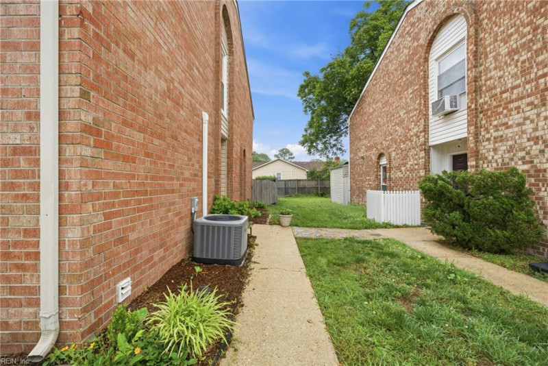 Photo 5 of 31 residential for sale in Virginia Beach virginia Photo 5 of 31 residential for sale in Virginia Beach virginia