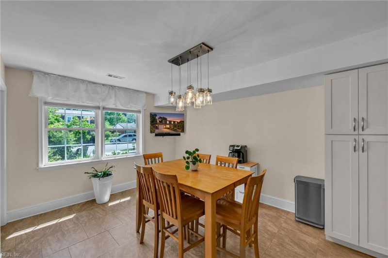 Photo 14 of 37 residential for sale in Virginia Beach virginia