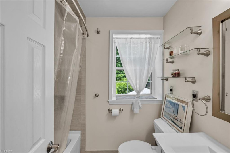 Photo 22 of 37 residential for sale in Virginia Beach virginia