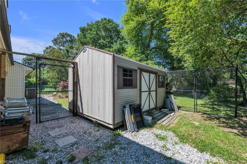Photo 29 of 37 residential for sale in Virginia Beach virginia