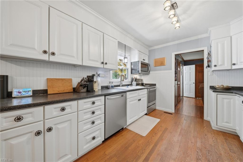 Photo 12 of 49 residential for sale in Newport News virginia
