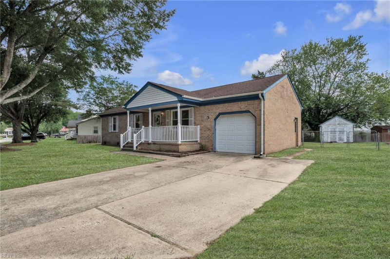 Photo 4 of 34 residential for sale in Chesapeake virginia Photo 4 of 34 residential for sale in Chesapeake virginia