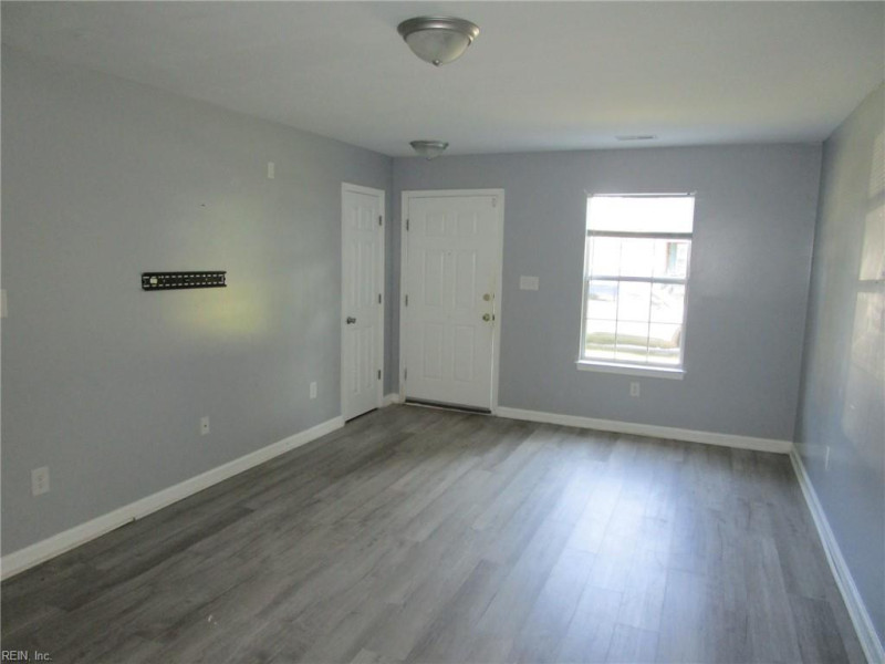Photo 7 of 18 residential for sale in Hampton virginia Photo 7 of 18 residential for sale in Hampton virginia
