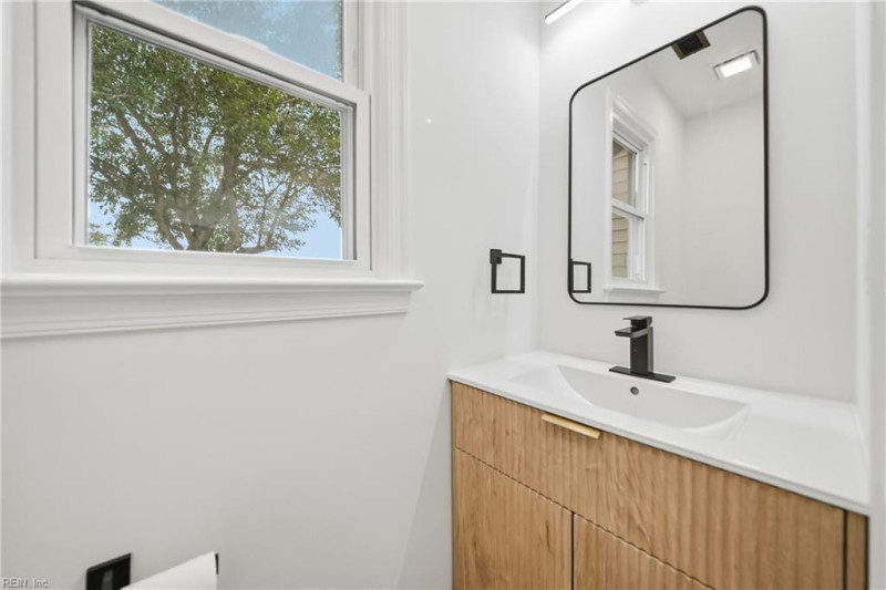 Photo 24 of 50 residential for sale in Virginia Beach virginia