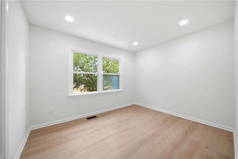 Photo 36 of 50 residential for sale in Virginia Beach virginia