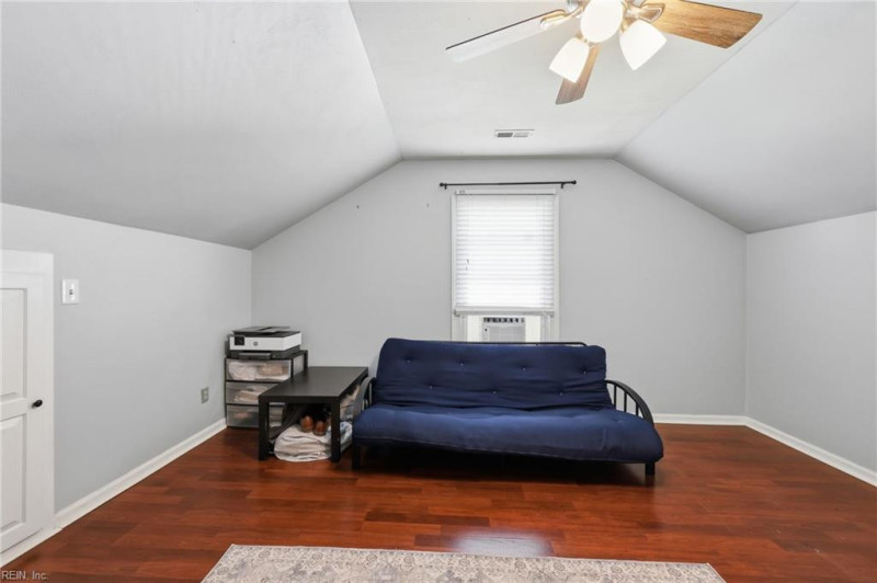 Photo 25 of 35 residential for sale in Chesapeake virginia