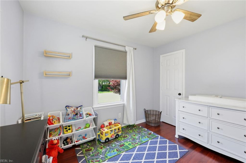 Photo 28 of 35 residential for sale in Chesapeake virginia