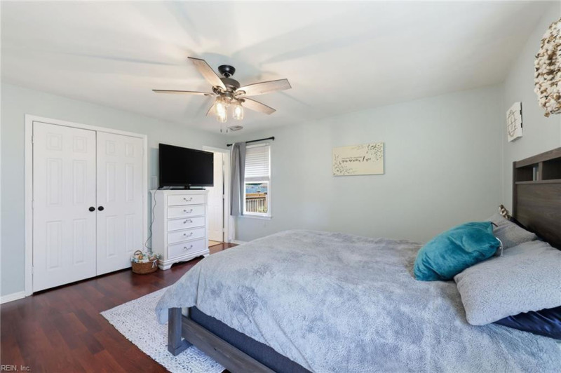 Photo 29 of 35 residential for sale in Chesapeake virginia
