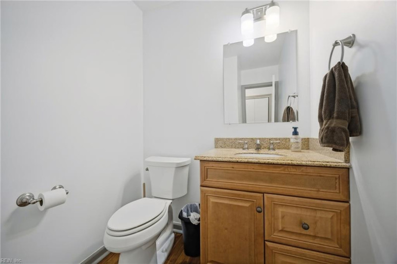 Photo 15 of 37 residential for sale in Virginia Beach virginia