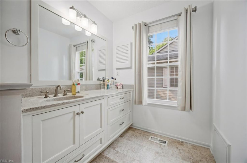 Photo 20 of 37 residential for sale in Virginia Beach virginia