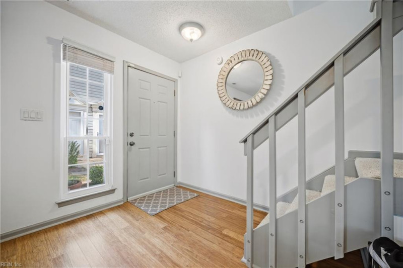 Photo 6 of 37 residential for sale in Virginia Beach virginia