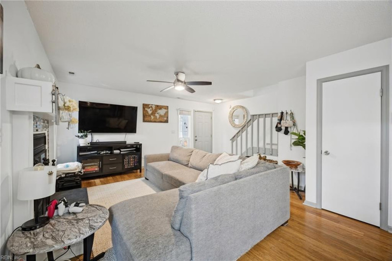 Photo 9 of 37 residential for sale in Virginia Beach virginia