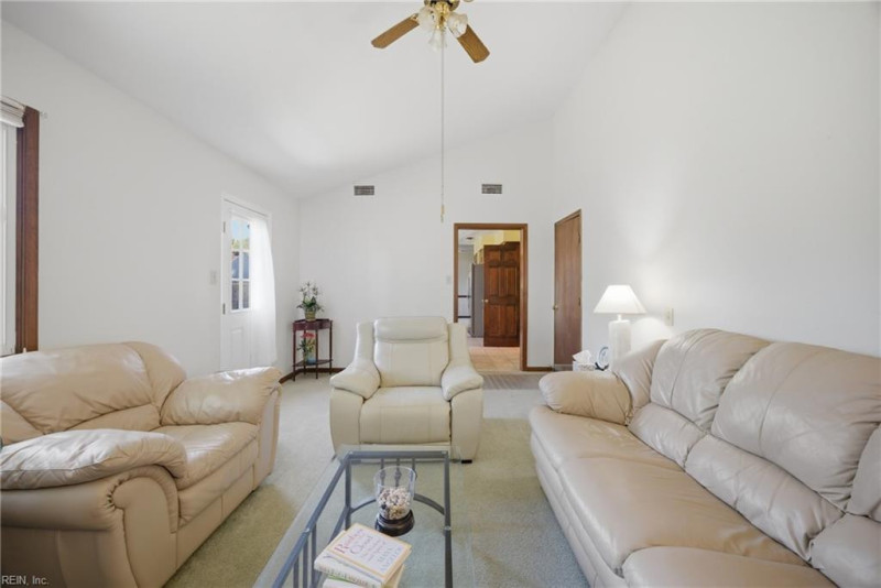 Photo 10 of 41 residential for sale in Virginia Beach virginia