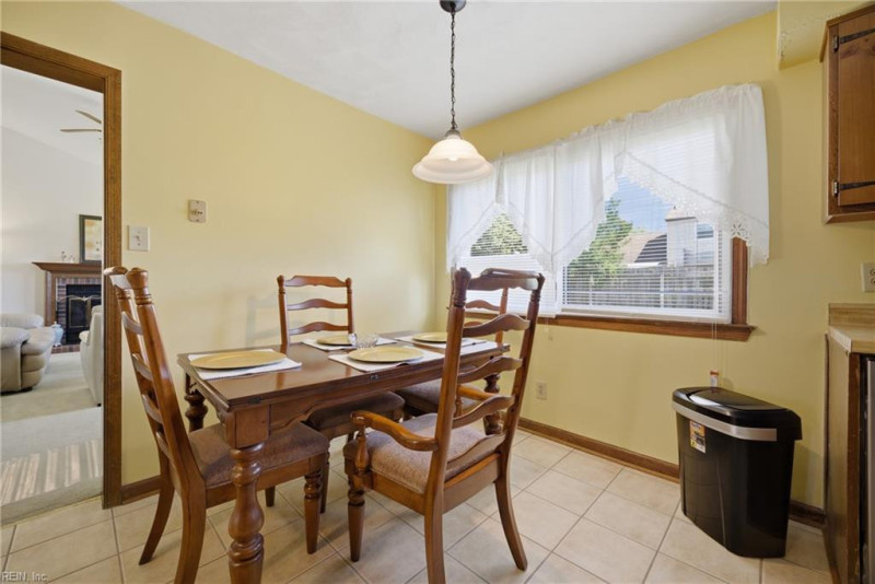Photo 13 of 41 residential for sale in Virginia Beach virginia
