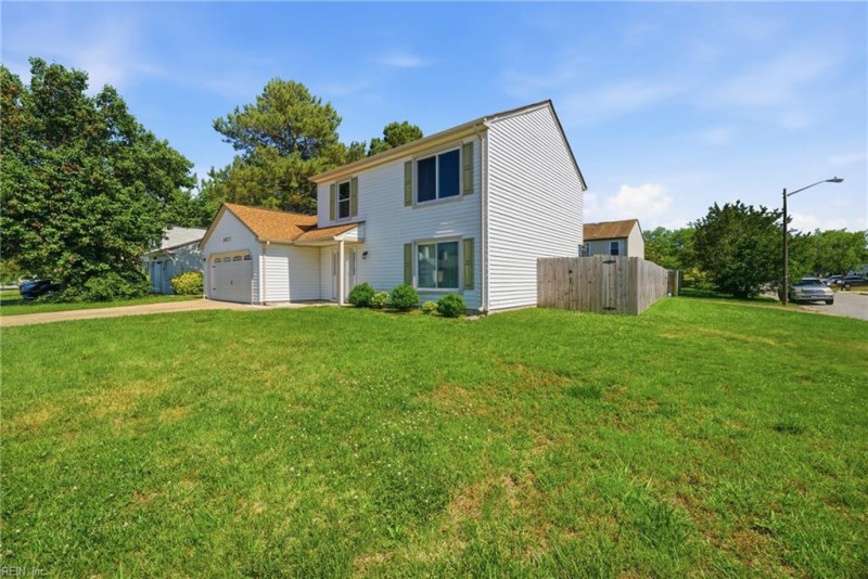 Photo 2 of 41 residential for sale in Virginia Beach virginia
