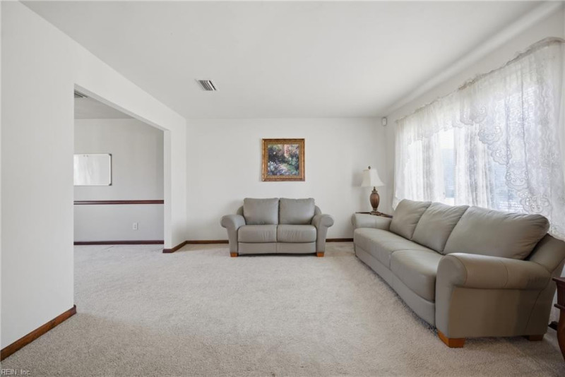 Photo 7 of 41 residential for sale in Virginia Beach virginia