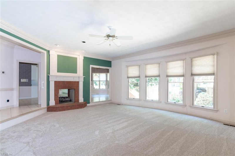 Photo 10 of 40 residential for sale in Virginia Beach virginia