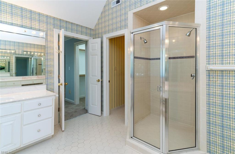 Photo 26 of 40 residential for sale in Virginia Beach virginia
