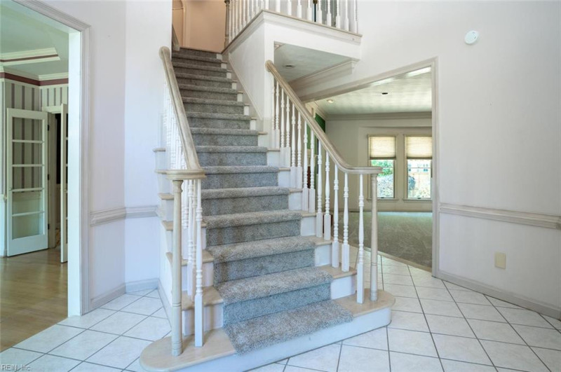 Photo 3 of 40 residential for sale in Virginia Beach virginia