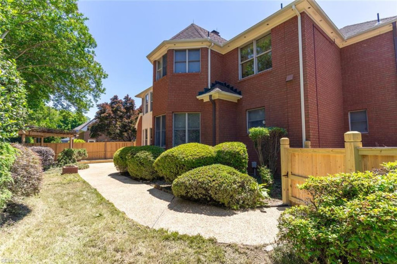 Photo 35 of 40 residential for sale in Virginia Beach virginia