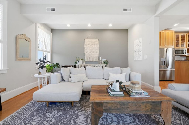Photo 14 of 49 residential for sale in Norfolk virginia
