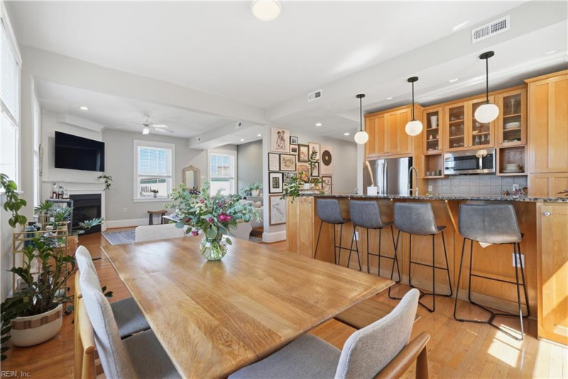 Photo 16 of 49 residential for sale in Norfolk virginia