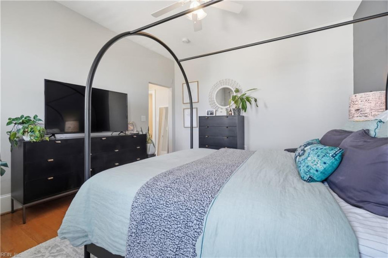 Photo 23 of 49 residential for sale in Norfolk virginia