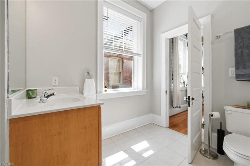 Photo 32 of 49 residential for sale in Norfolk virginia