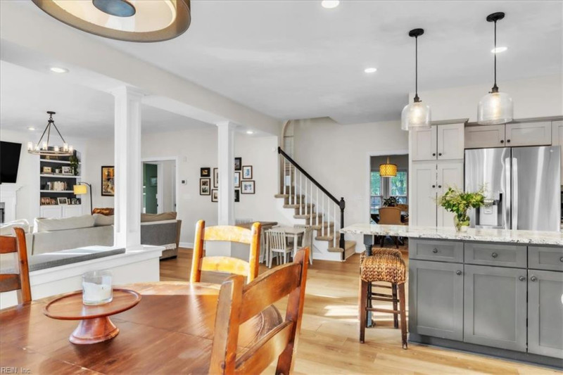 Photo 14 of 44 residential for sale in Virginia Beach virginia