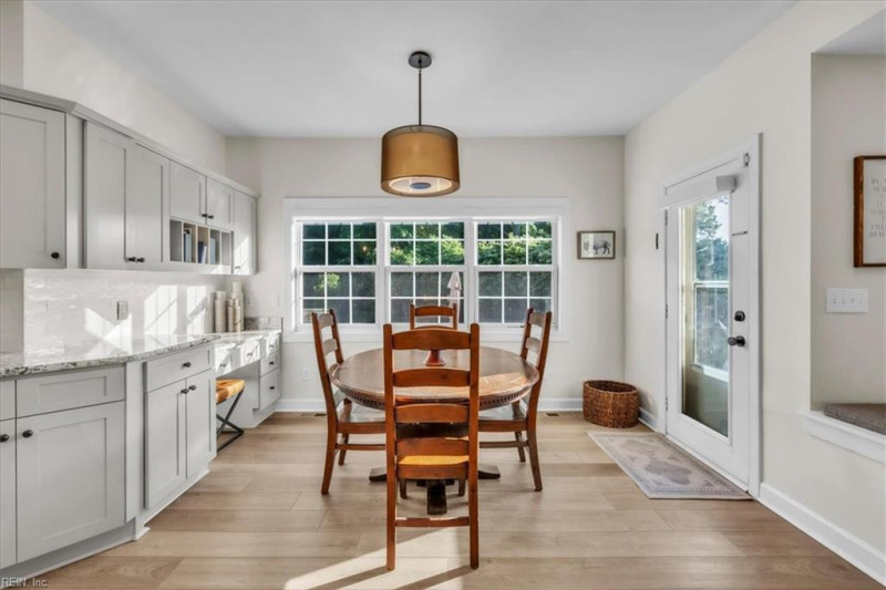 Photo 17 of 44 residential for sale in Virginia Beach virginia