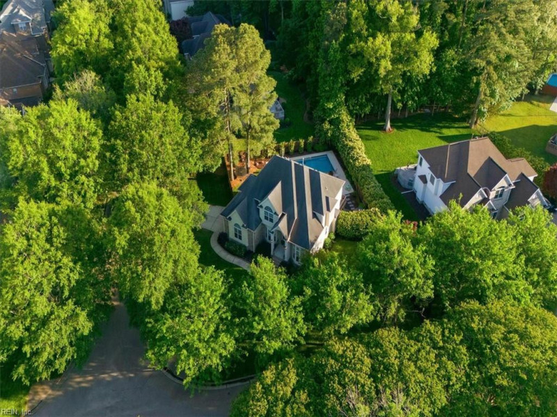 Photo 3 of 44 residential for sale in Virginia Beach virginia