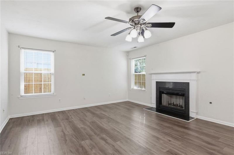 Photo 8 of 26 residential for sale in Suffolk virginia