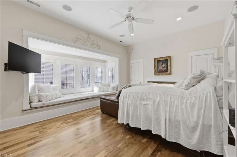 Photo 31 of 44 residential for sale in Norfolk virginia Photo 31 of 44 residential for sale in Norfolk virginia