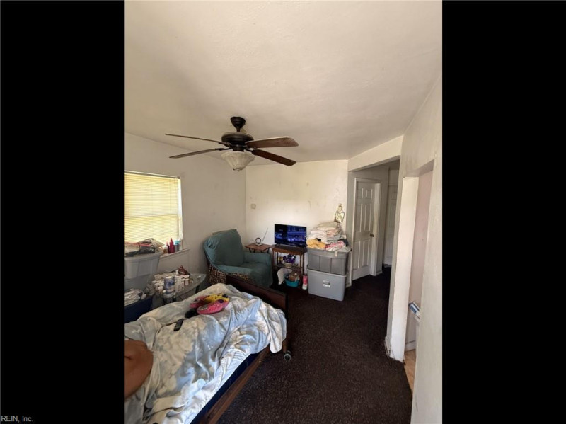 Photo 5 of 10 residential for sale in Portsmouth virginia