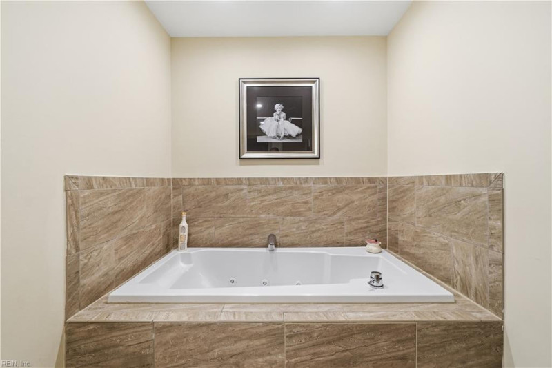 Photo 23 of 49 residential for sale in Norfolk virginia Photo 23 of 49 residential for sale in Norfolk virginia