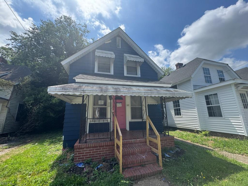 Photo 1 of 13 residential for sale in Portsmouth virginia