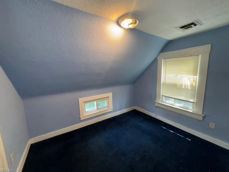 Photo 10 of 13 residential for sale in Portsmouth virginia