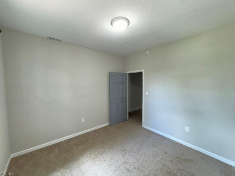 Photo 19 of 34 residential for sale in Norfolk virginia Photo 19 of 34 residential for sale in Norfolk virginia