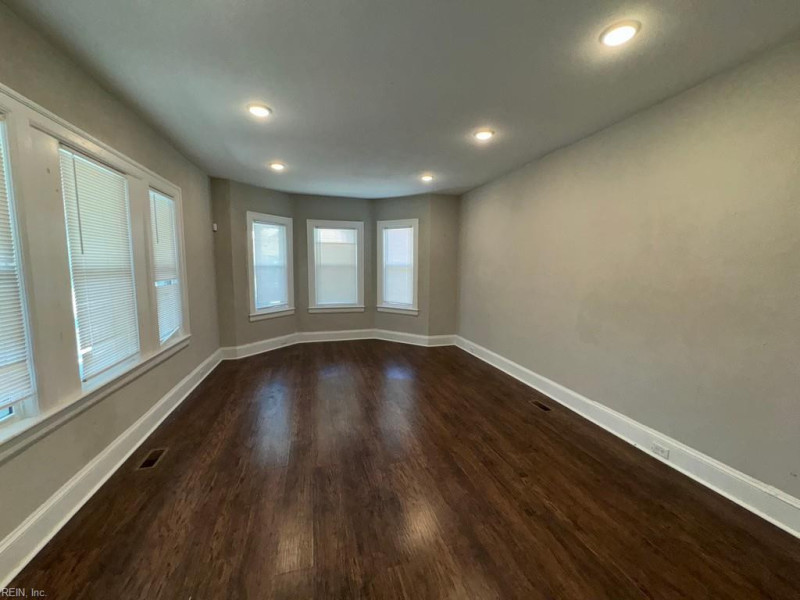 Photo 4 of 34 residential for sale in Norfolk virginia Photo 4 of 34 residential for sale in Norfolk virginia